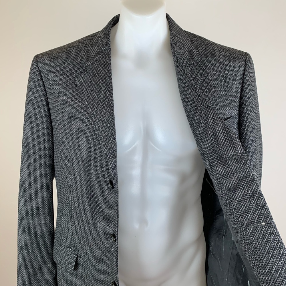 Canali Men’s Hand Stitched Three-Button Blazer. Size 42R. Light Gray. - Picture 9 of 9